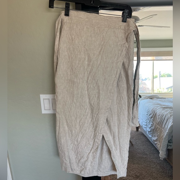 Reformation Linen Wrap Skirt - Picture 2 of 4
